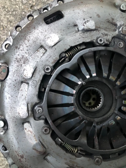 Volant moteur debrayable BI_masse KIA carens HYUNDAI 2.0 CRDI 140 cv
