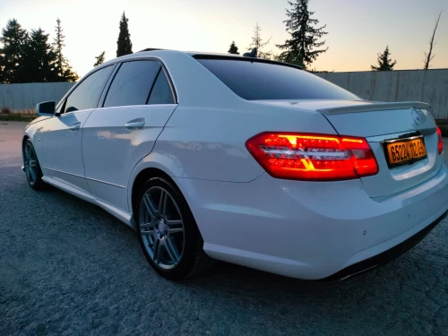 Mercedes Classe E 2012 AVANTGARDE Pack AMG