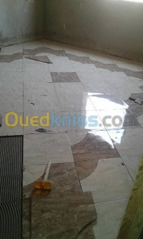 tous de travaux de construction 