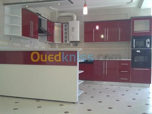 tous de travaux de construction 