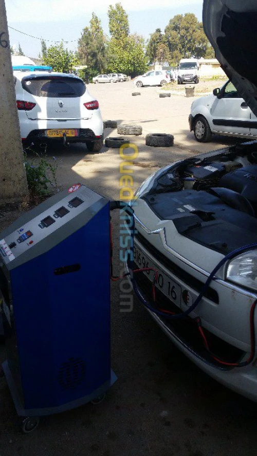 Nettoyage  interne de  moteur,  