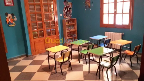 Ecole maternelle,pouponnière,crèche, 