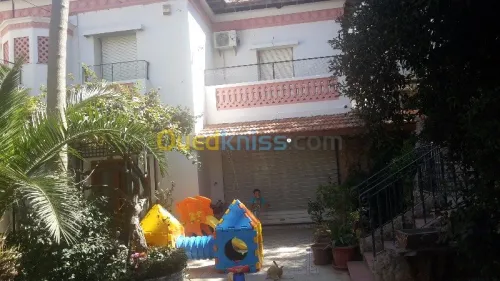 Ecole maternelle,pouponnière,crèche, 