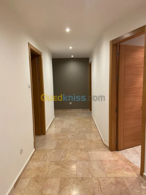 Location Appartement F5 Alger Cheraga