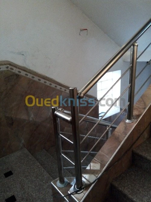 Ramps d'escalier et Gard courp inox