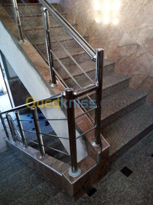 Ramps d'escalier et Gard courp inox