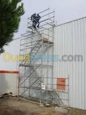 LOCATION TOUR D'ESCALIER