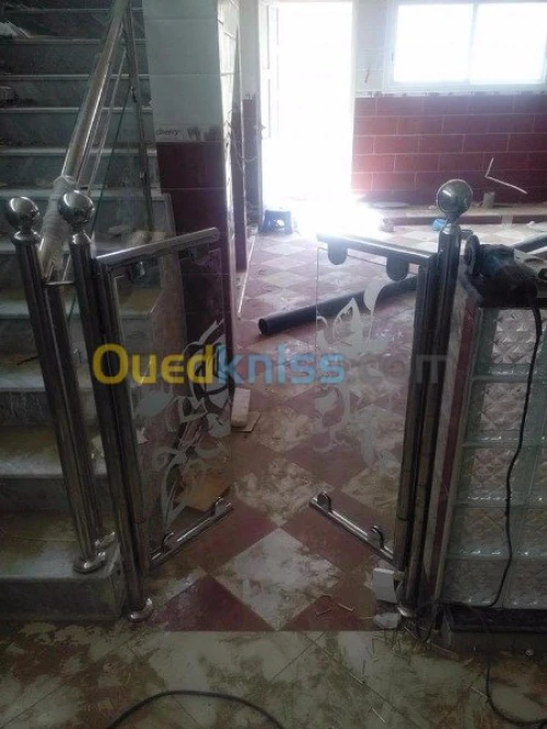 TOUS TRAVEAUX DU VERRE TREMPE