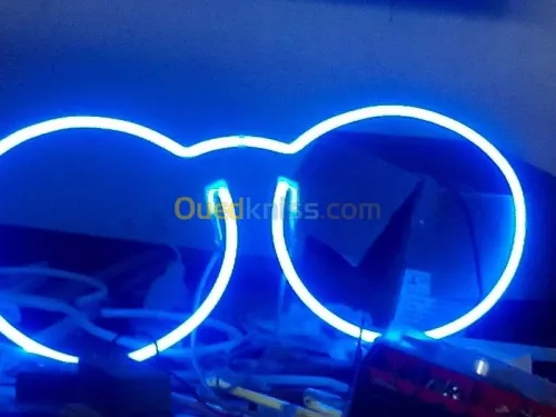 Souffleur de verre néon 