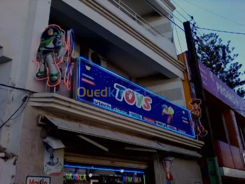 Souffleur de verre néon 