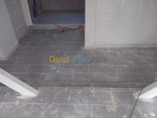 Nettoyage dalle sol faux parque 