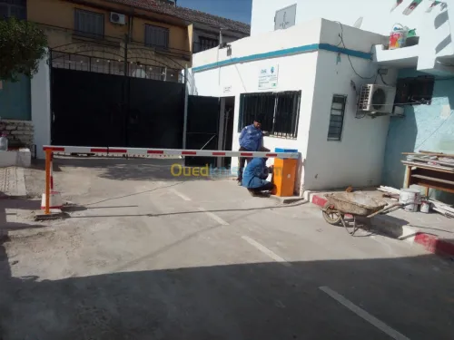 Barrière et portails motorisés.
