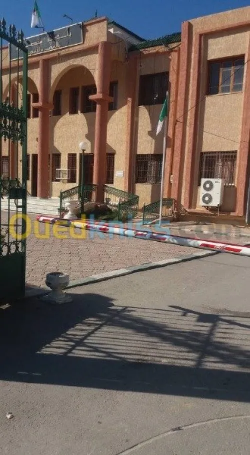 Barrière et portails motorisés.