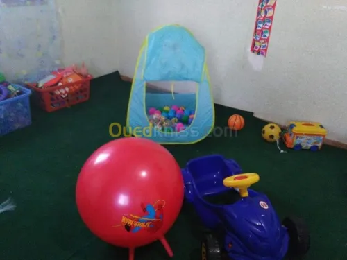 Crèche et jardin d'enfants 