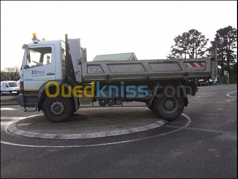 FABRICATION ET MONTAGE DE CHARPENTE  