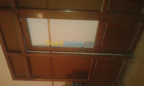 vitrine en bois 