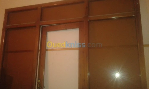 vitrine en bois 