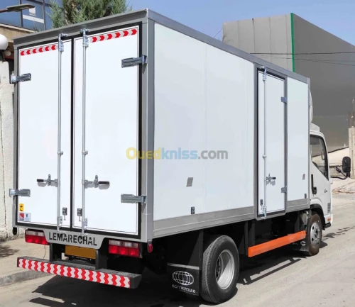 Fabrication de Conteneurs sur TIRSAM, JAC, HOWO, SHACMAN, HYUNDAI, KIA..