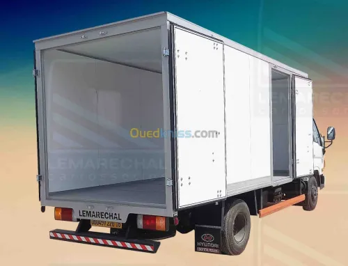 Fabrication de Conteneurs sur TIRSAM, JAC, HOWO, SHACMAN, HYUNDAI, KIA..