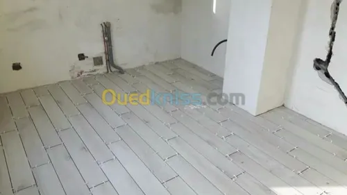 Construction tous cort d'État