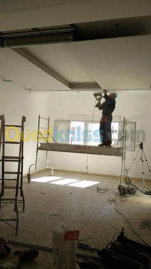 Construction tous cort d'État