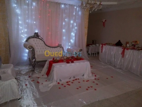 location: chaises . table . vaissel