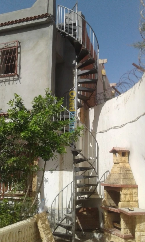 escalier colimaçon ou spirale métal