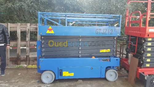  Nacelle Auto-propulsion à ciseaux 14M