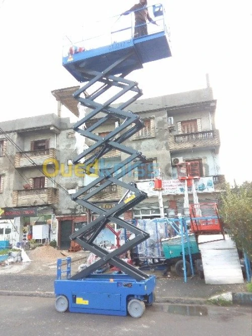  Nacelle Auto-propulsion à ciseaux 14M