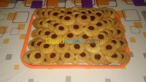 Petits Fours & Gateaux Secs