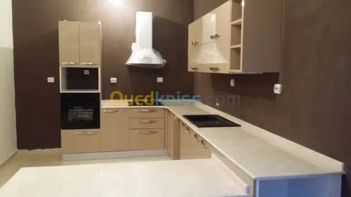  cuisines aménagées et dressing 