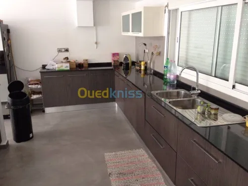  cuisines aménagées et dressing 