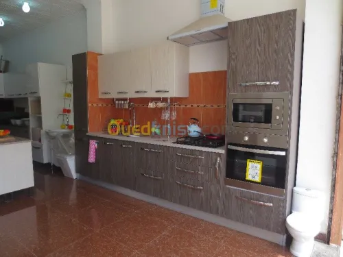  cuisines aménagées et dressing 