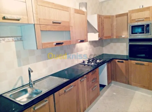  cuisines aménagées et dressing 