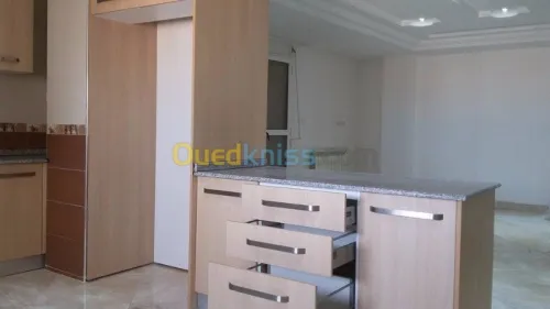 cuisines aménagées et dressing 