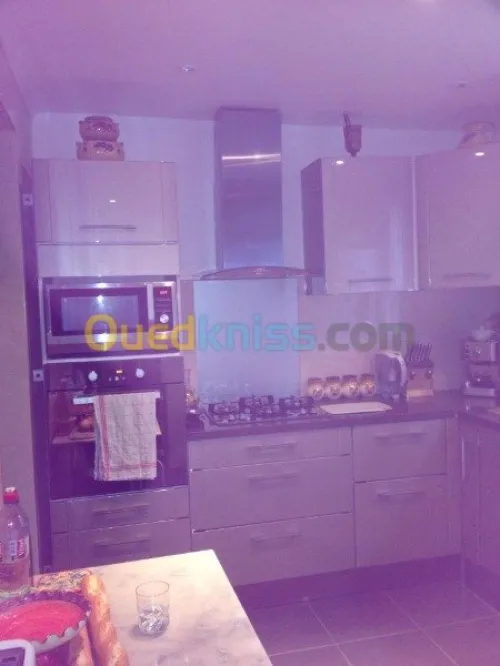  cuisines aménagées et dressing 