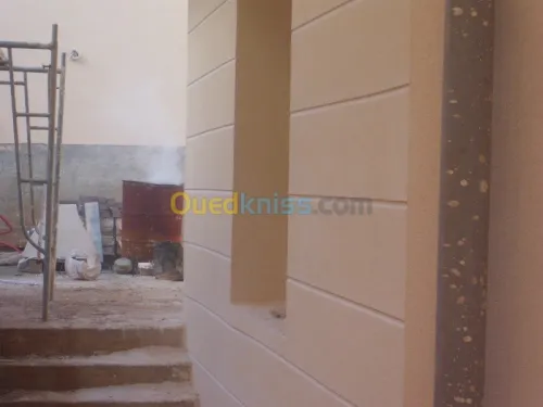 Peinture, Monocouches, Façades