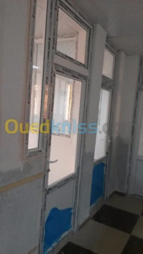 UNITE DE PRODUCTION PORTES ET FENETRES