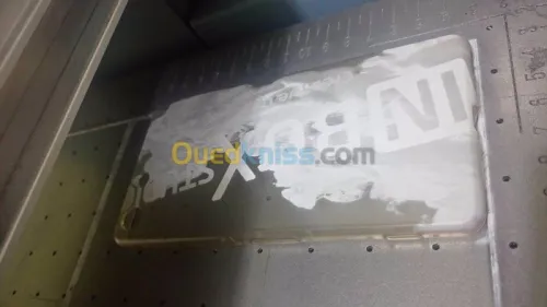 Impression UV a plat sur tout supports