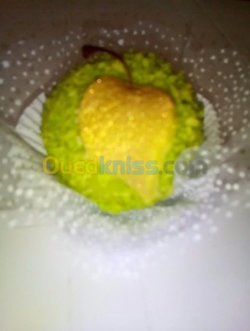 Gateau moderne et traditionel avec livraison