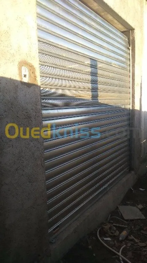 installation des rideaux electrique