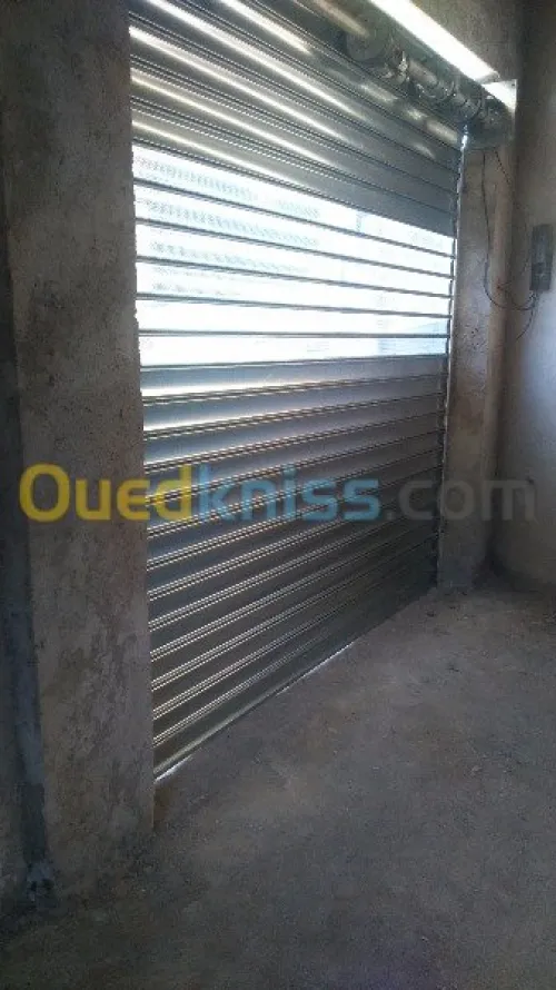 installation des rideaux electrique
