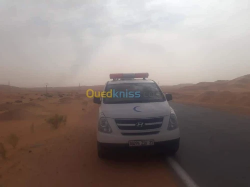AMBULANCE médicalisé