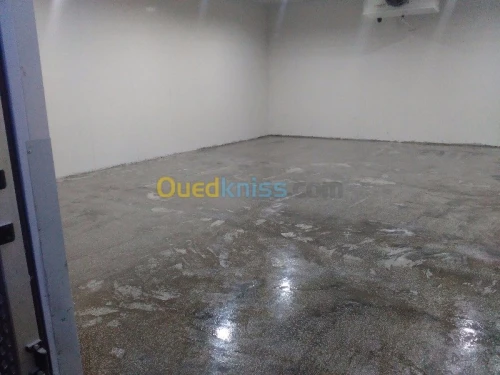 Traitement sol application résine épox