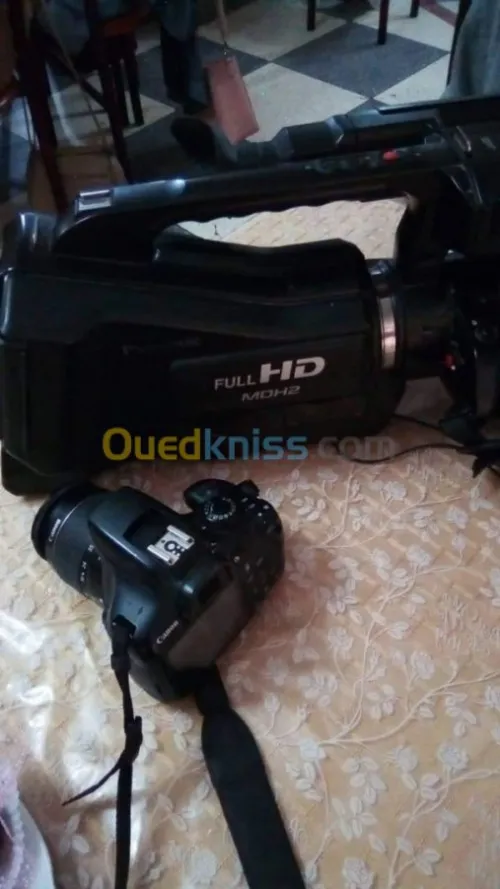 Dj femme et camera photographe