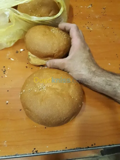 Pain spécial 