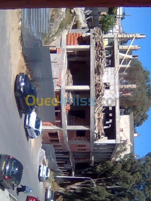 prend tous travaux en batiment 