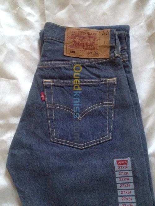 JEANS PONTALONS LEVIS.