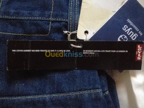 JEANS PONTALONS LEVIS.