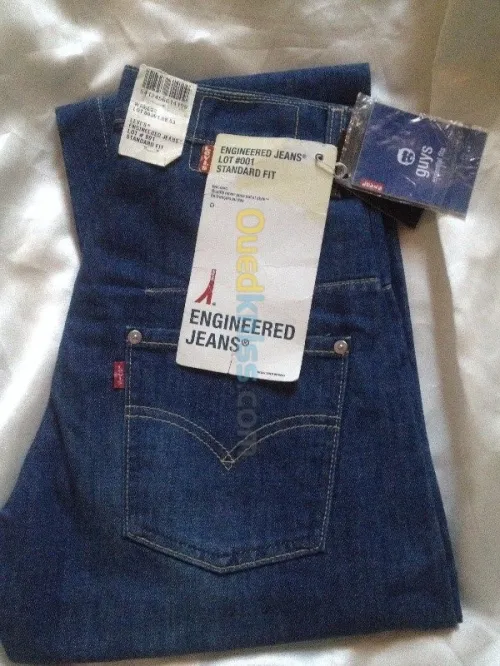 JEANS PONTALONS LEVIS.
